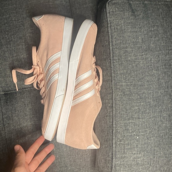 Worn probably once or twice, adidas women’s shoes size 11 - Picture 7 of 7